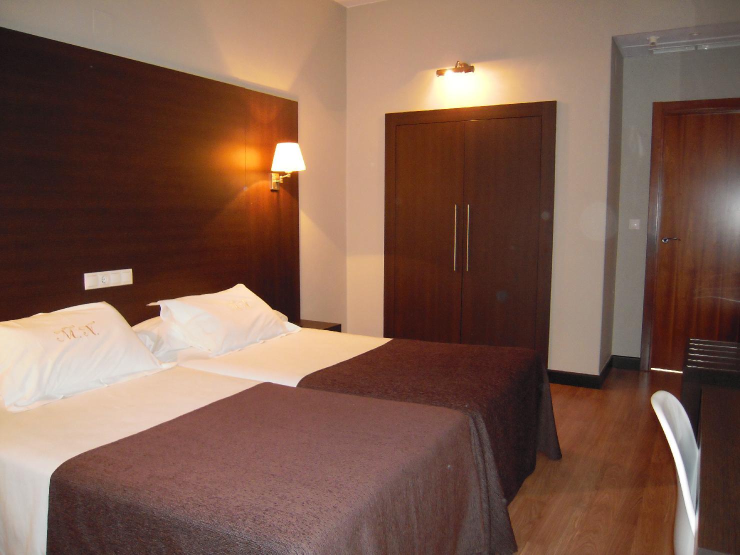 Hotel Mendez Nunez 루고 외부 사진
